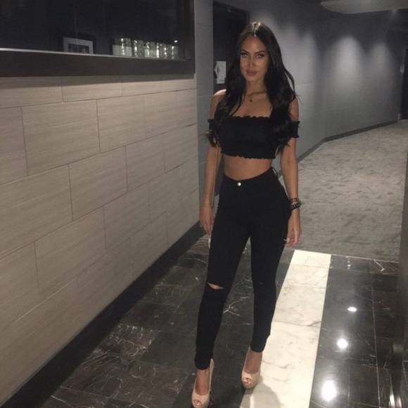 LF Tops - 🚫Sold🚫Wavy Crop Top - Black LF Tops - 🚫Sold🚫Wavy Crop Top - Black