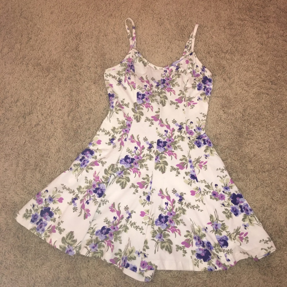 Urban Outfitters size XS adorable Romper