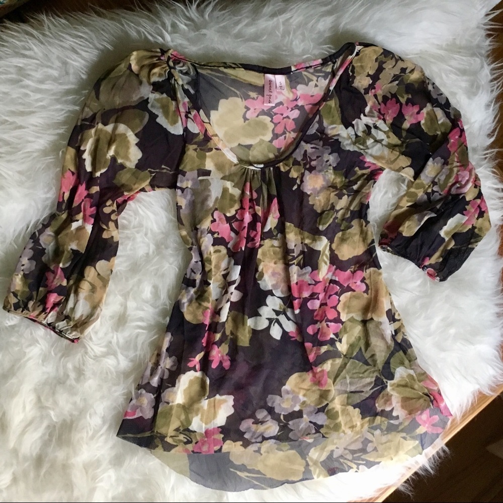 Sweet Pea brand floral blouse