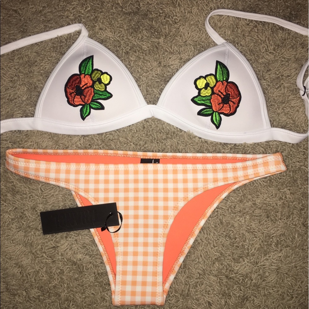 Swim suit