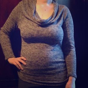 Scoop neck Maternity Sweater