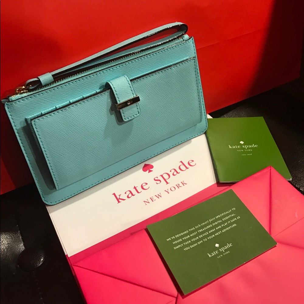 Kate Spade Wristlet (Price Firm)