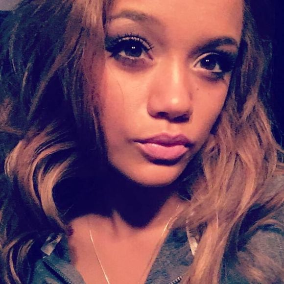 Meet your Posher, Paige - Picture 1 of 1