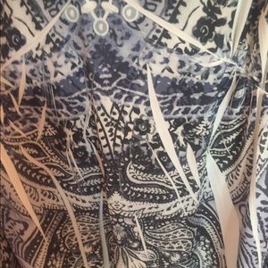 Apt. 9 Dresses - Apt 9 soft flowy dress with bling around the neck Apt. 9 Dresses - Apt 9 soft flowy dress with bling around the neck