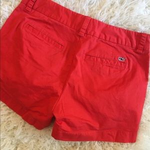 Vineyard Vines cherry 🍒 red shorts