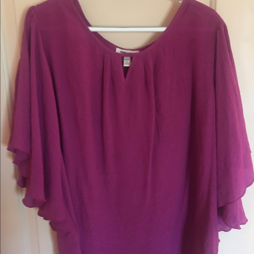 Linen top flutter sleeves size 2X could be 3x
