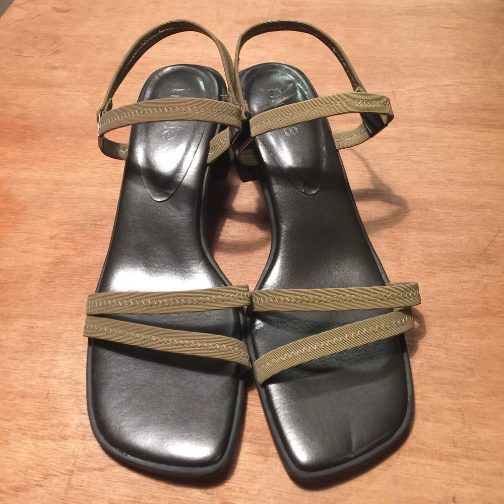⬇️Nicole Fabric Women's Sandals  10M