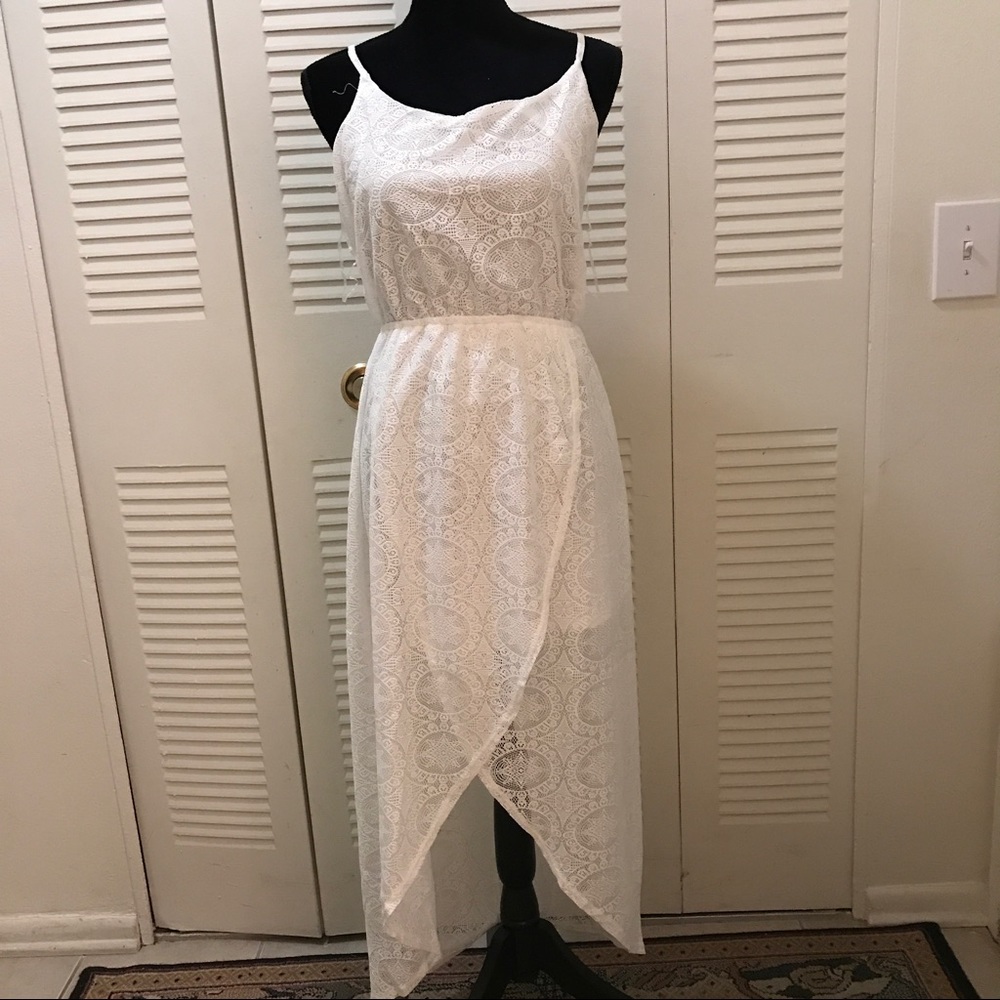 White dress/ Medium