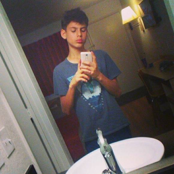 Meet your Posher, Leo - Picture 1 of 1