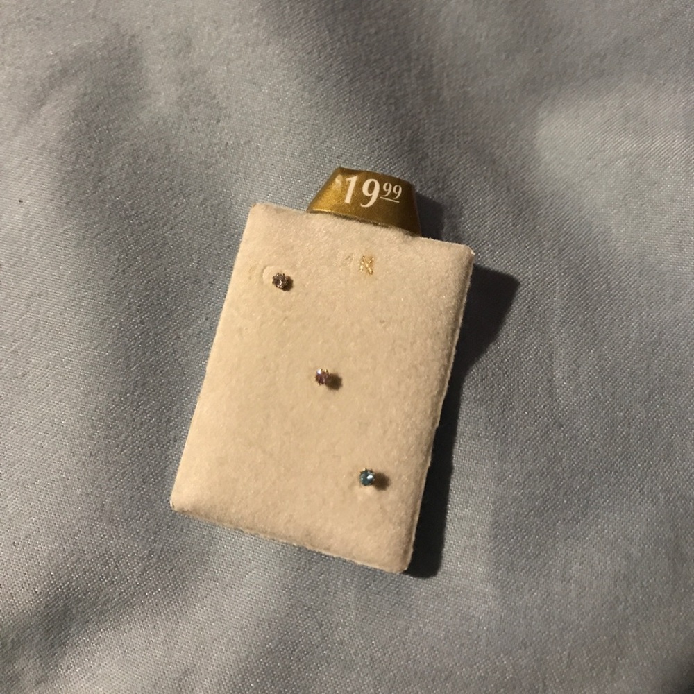 Brand New 14K Nose Ring.