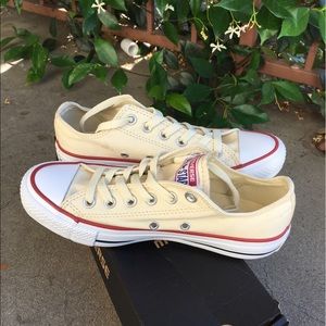 NEW All Star Converse Off White