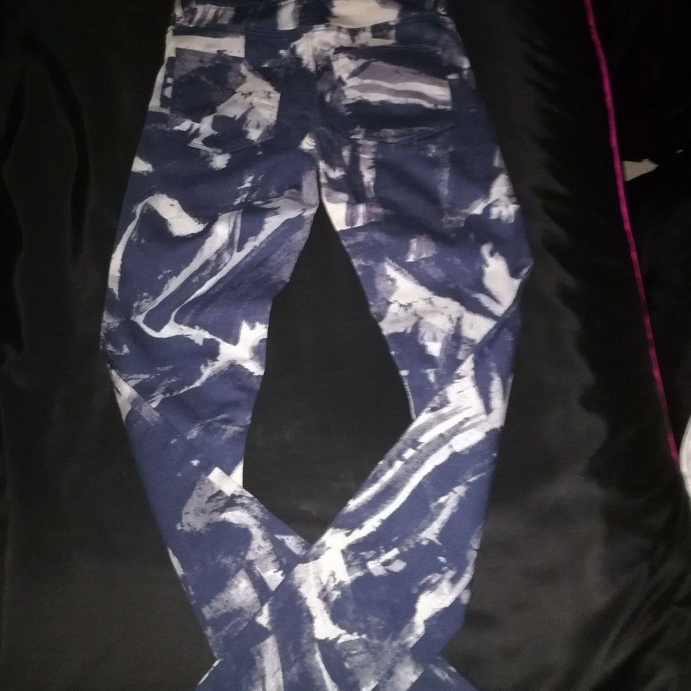 H&M stretch jeans size 26/4
