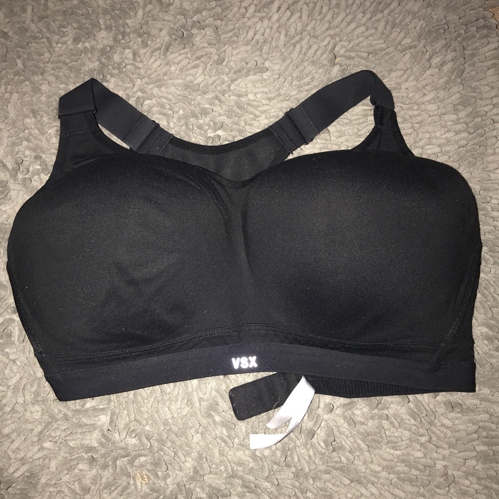 Black VSX sports bra