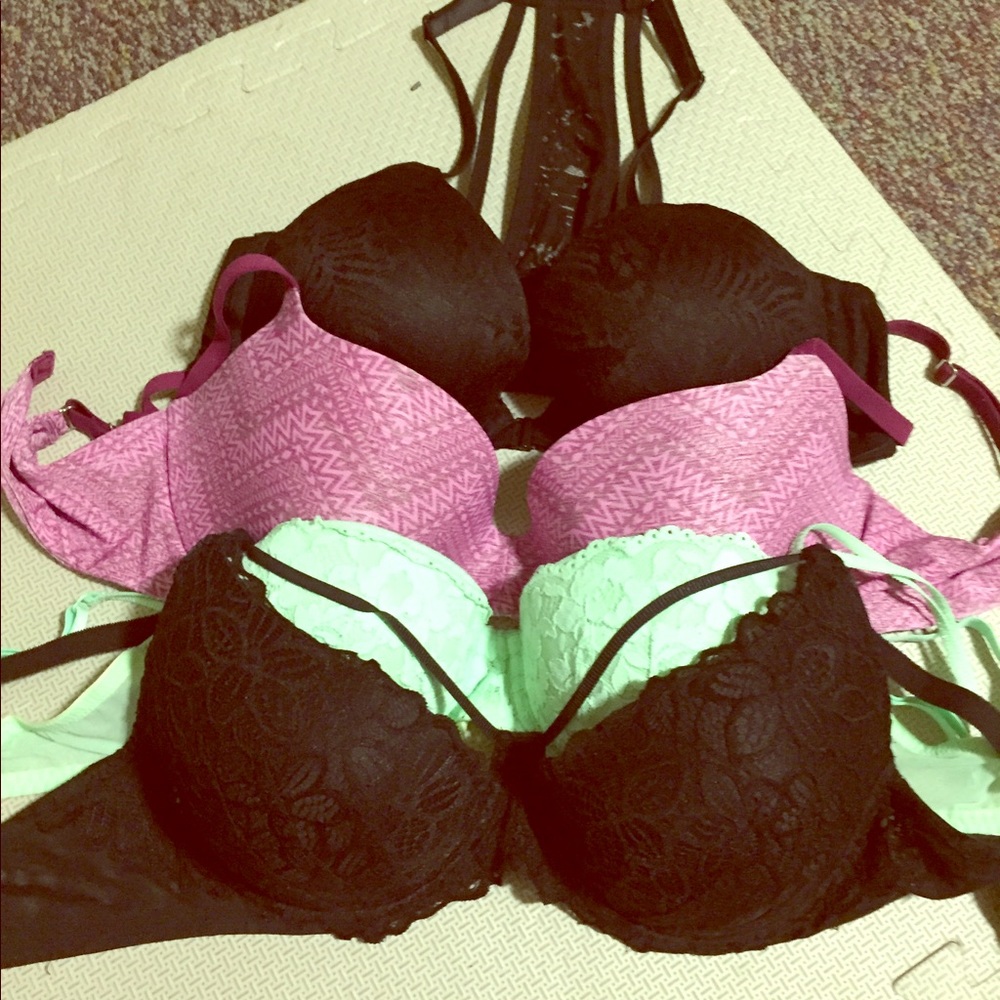 SOLD! ✖️✖️✖️✖️✖️✖️PINK BRAS! Perfect condition!