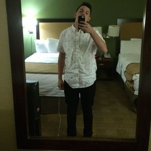 Meet your Posher, Larry