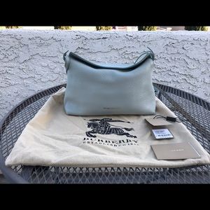 🚫SOLD🚫Burberry Women's Small Leah Grainy