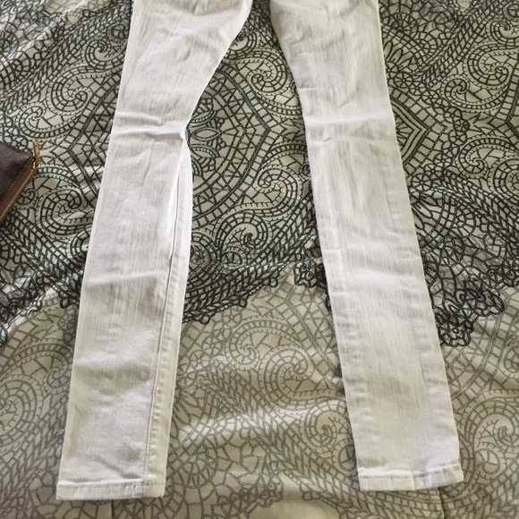 Machine destroyed skinny jeans - Picture 3 of 3