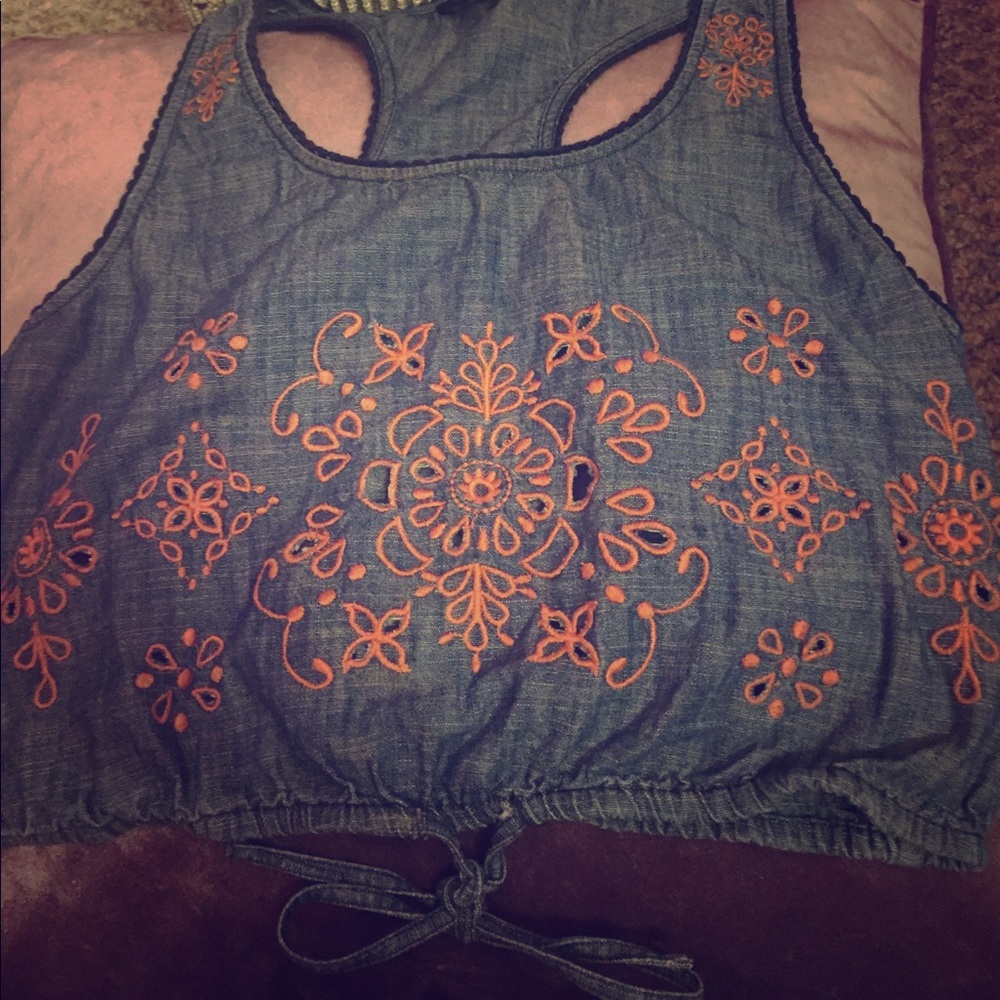 American Eagle crop top