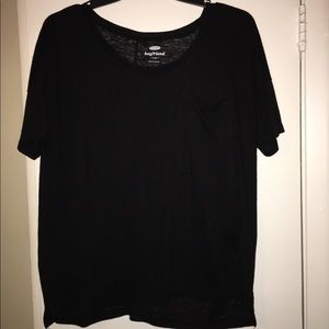Old navy tee