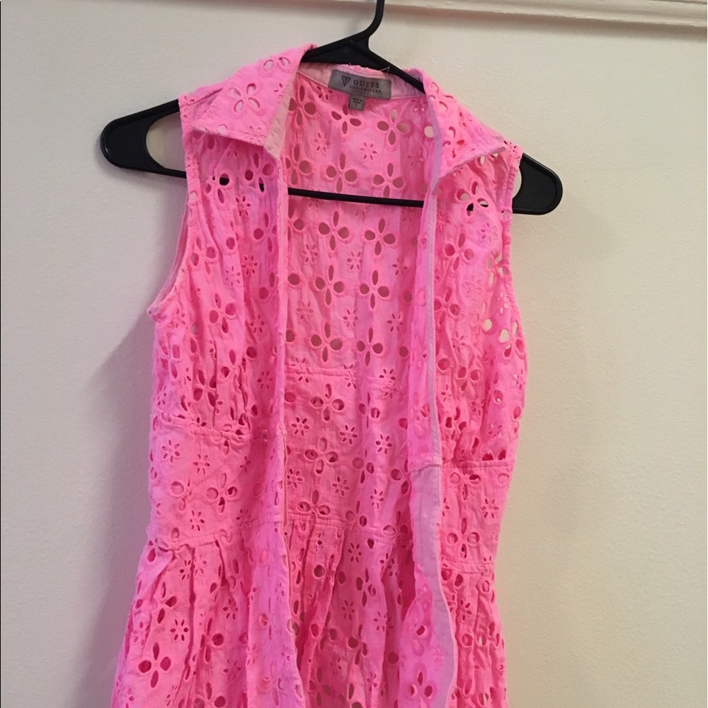Bright pink sleeveless top, great for summer