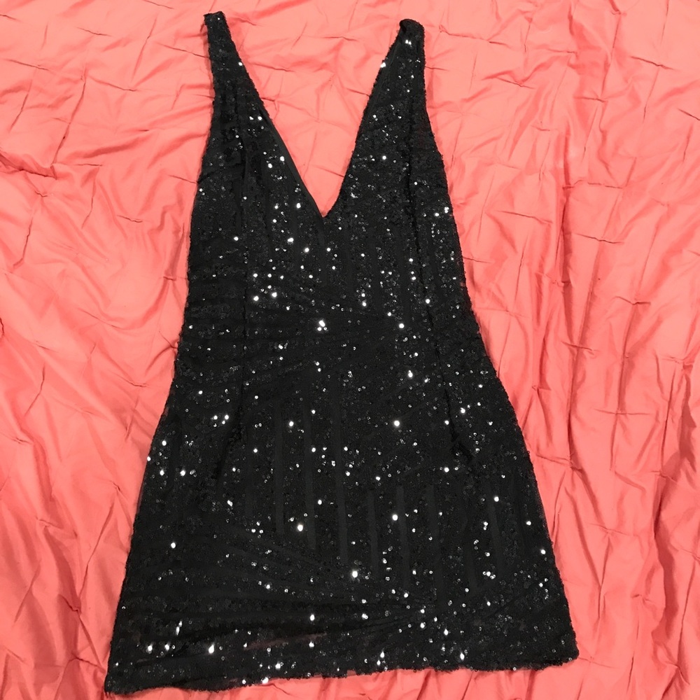 ✨Little black dress ✨