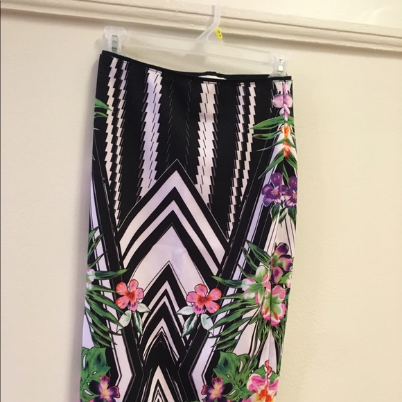 Long ankle length spandex floral skirt - Picture 1 of 2