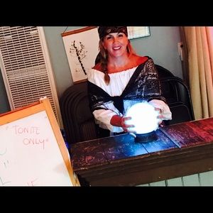 Meet your Posher, Melissa