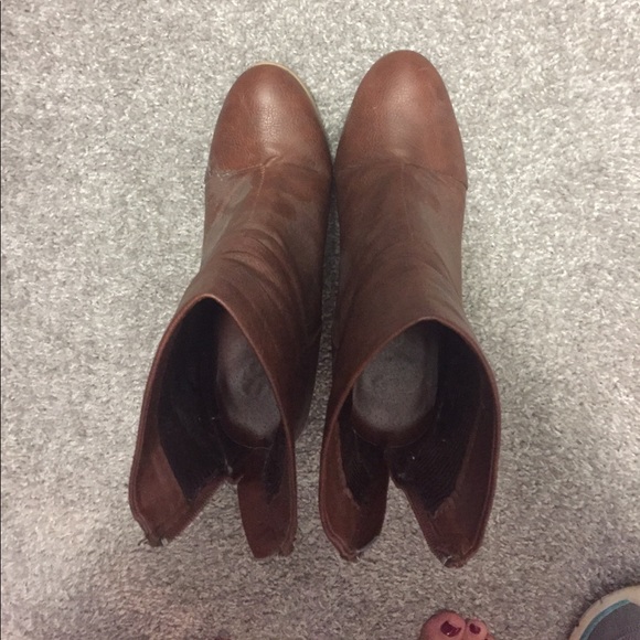 Brown Leather Heeled Booties - Picture 3 of 3