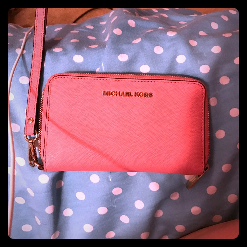 Large Michael Kors Wallet/Wristlet