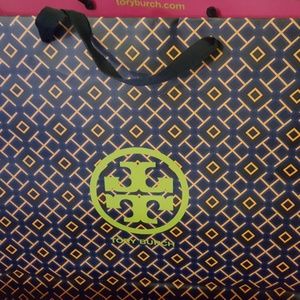 Meet your Posher, Mindy