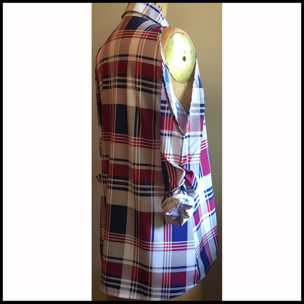 Plaid Cold Shoulder Tunic - Picture 4 of 7