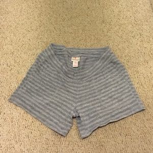 Maternity shorts