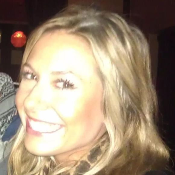 Meet your Posher, Melissa - Picture 1 of 1