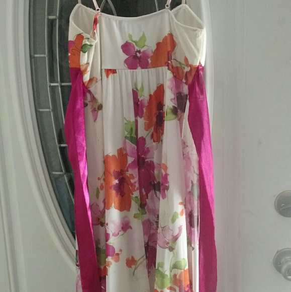 Dress - Picture 2 of 2