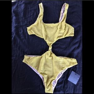 Acacia. Pineapple Colombia Mesh.