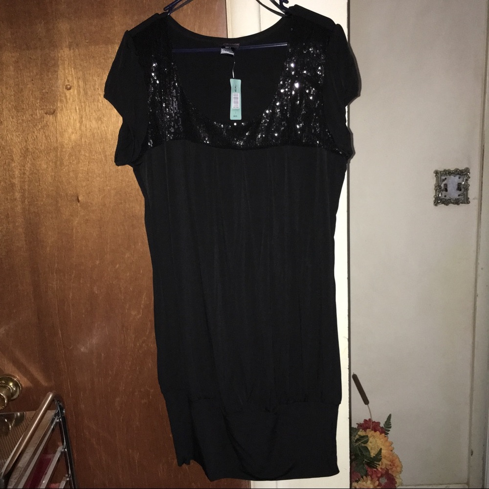 Torrid black sequin tunic