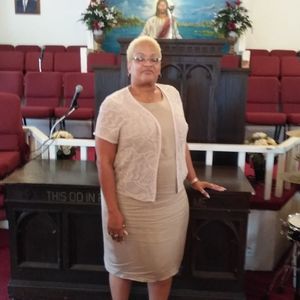 Meet your Posher, Sharon