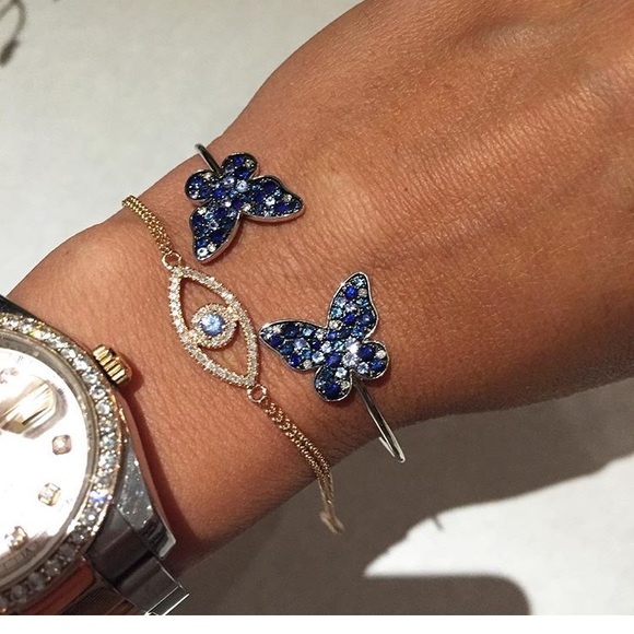 Woman - Picture 2 of 3