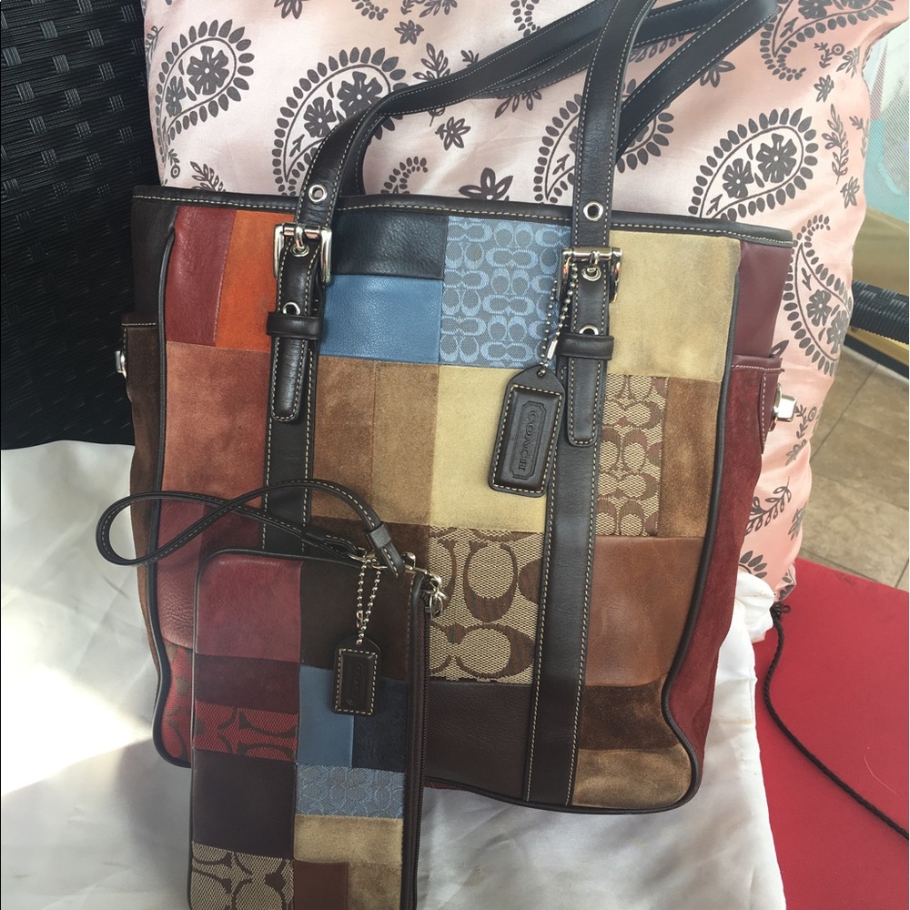 Authentic Coach Patch tote & wristlet