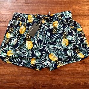✨ONE LEFT✨ 🍍navy  blue pineapple shorts🍍