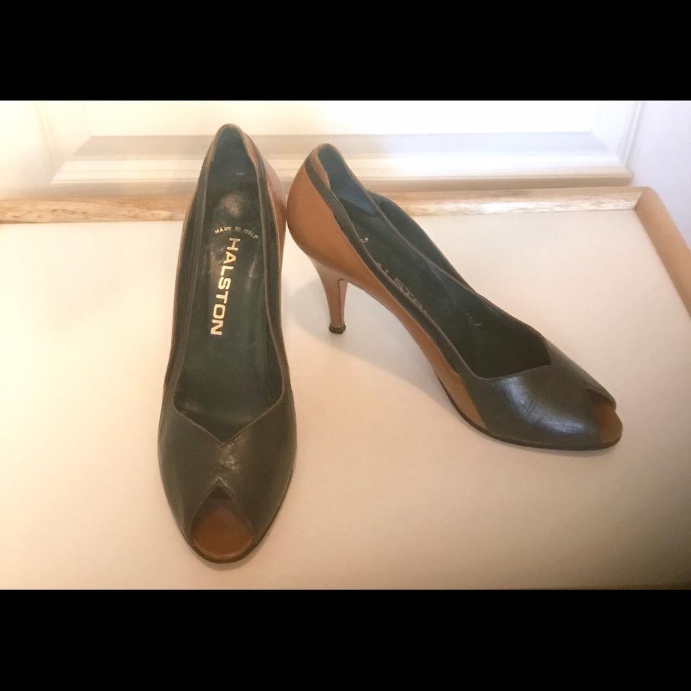 Authentic Vintage Halston Green/Tan Heels 7.5