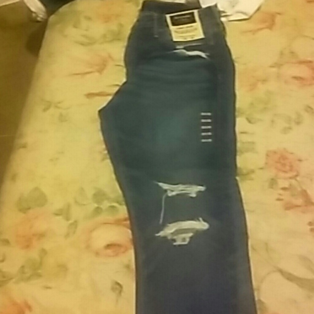 Brand new Iconic Denim skinny jeans