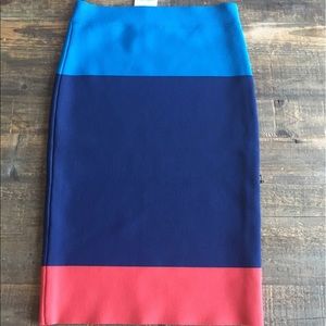 NWOT BCBG bandage skirt, size xs