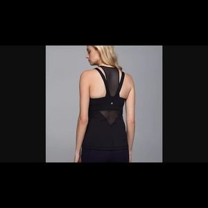 Lululemon running in the city tank