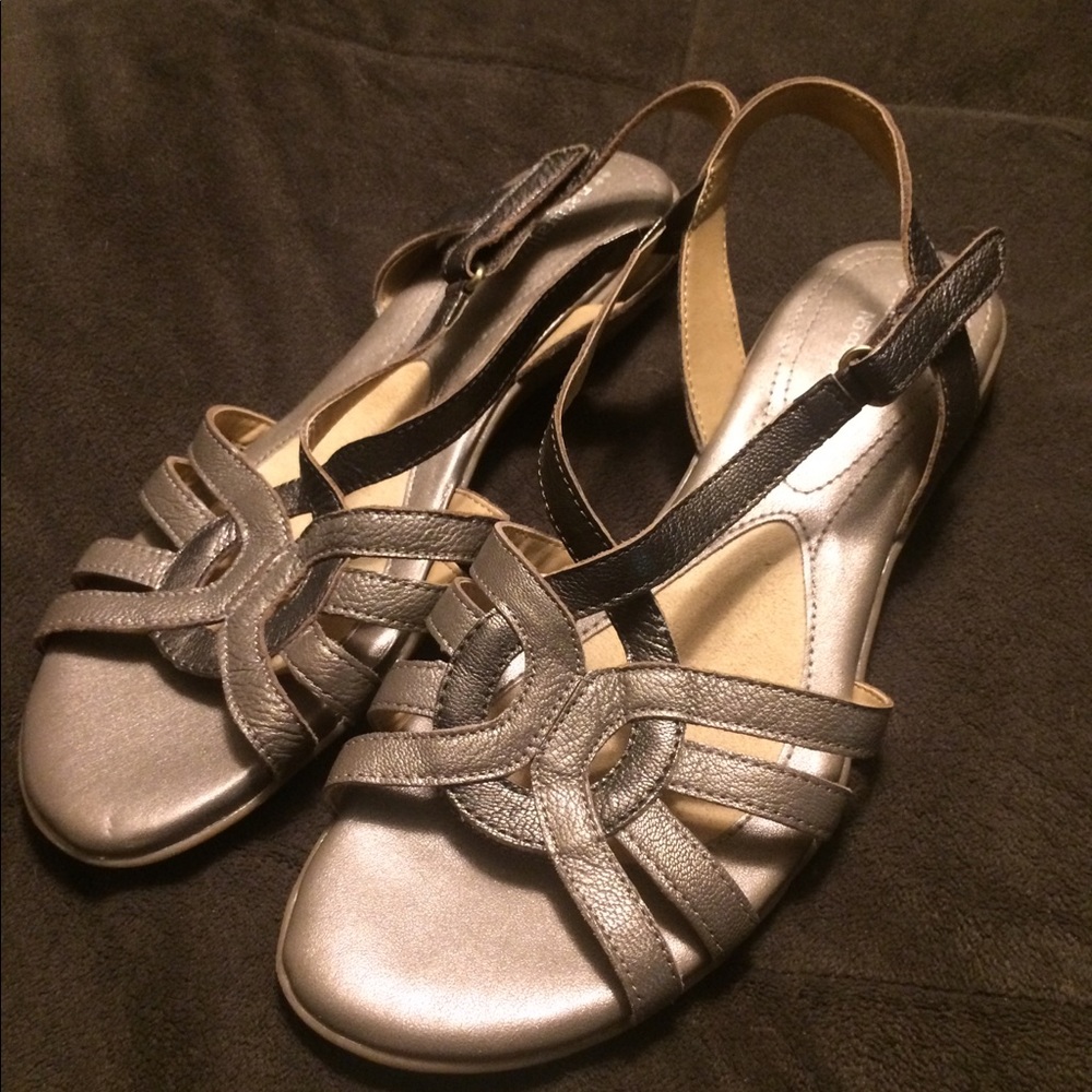 Most Comfortable Sandals EVER.worn once too big 😕