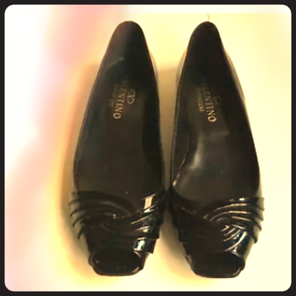 Valentino Garavani flats