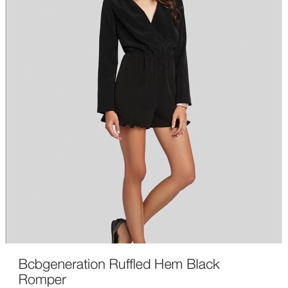 🎉BCBG RUFFLE HEM BLACK ROMPER *NWT*
