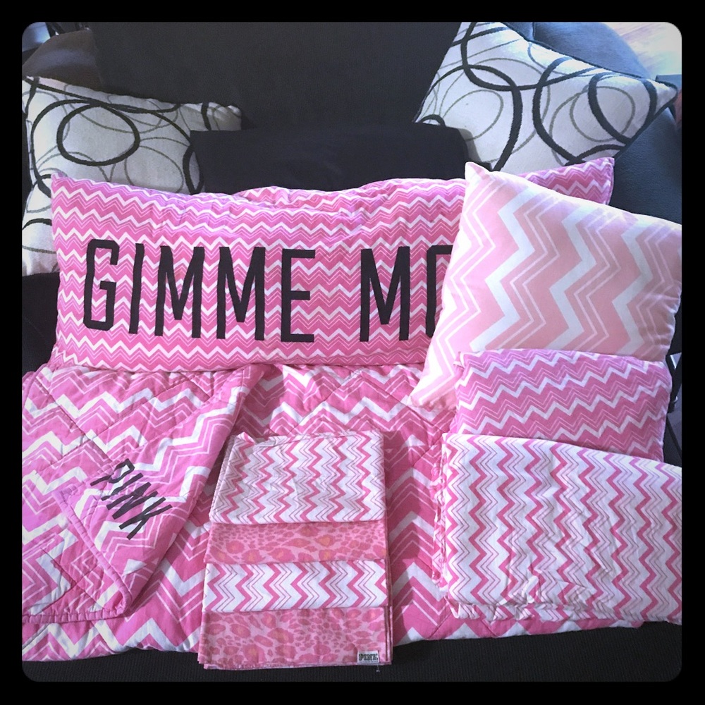** Victoria Secret Bedding**
