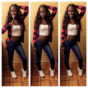 Meet your Posher, Mia