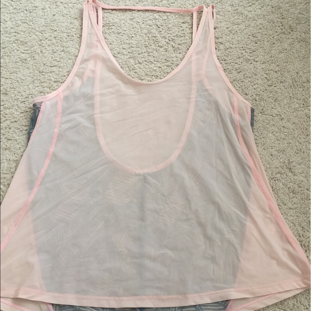 Flowy tank